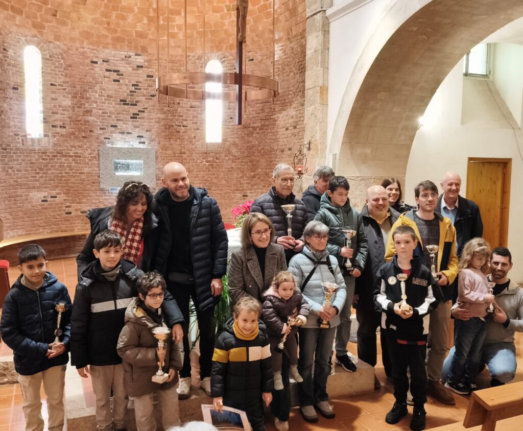 Porqueres premia els millors pessebres i il·luminació nadalenca